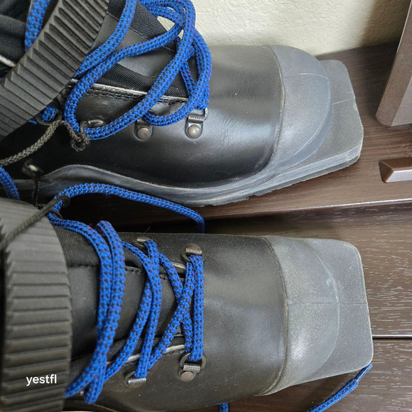 Women's Merrell Ski Boots Size 9 Black Blue Flash single buckle - Picture 6 of 10